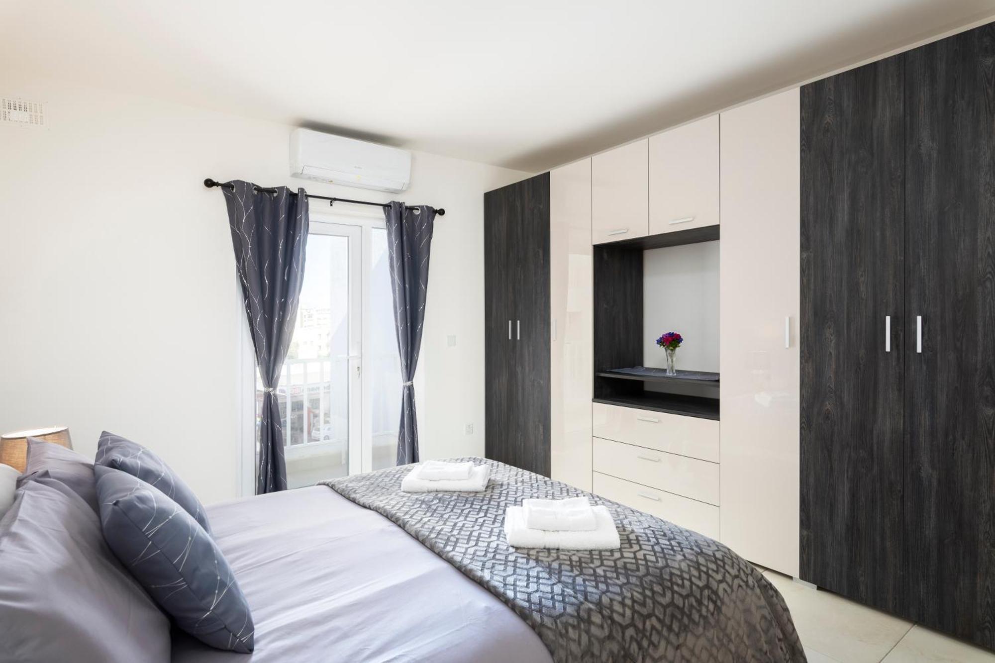 Modern & Spacious 2Br Apartment With Country Views - Close To Xemxija Bay St. Paul's Bay Exterior photo